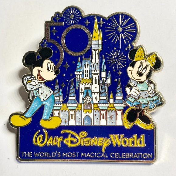 Walt Disney World 50th Year Anniversary Pin Mickey Minnie Mouse Castle NWT Ltd - Picture 1 of 8